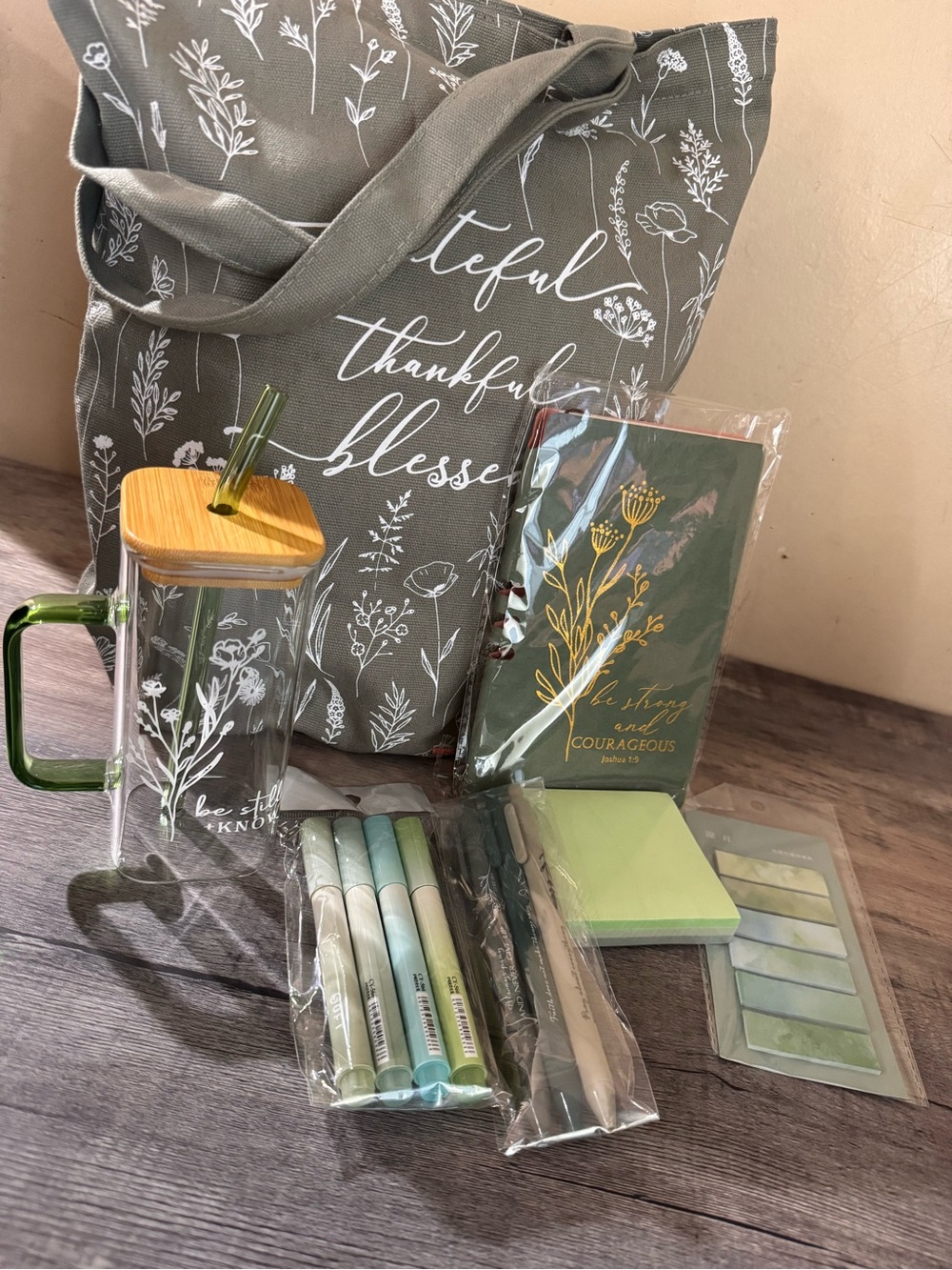 Floral Tote Gift Set with Green Accents